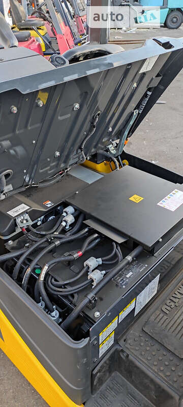 Вилочний навантажувач Komatsu FB 2021 в Черкасах фото 4 Вилочний навантажувач Komatsu FB 2021 в Черкасах