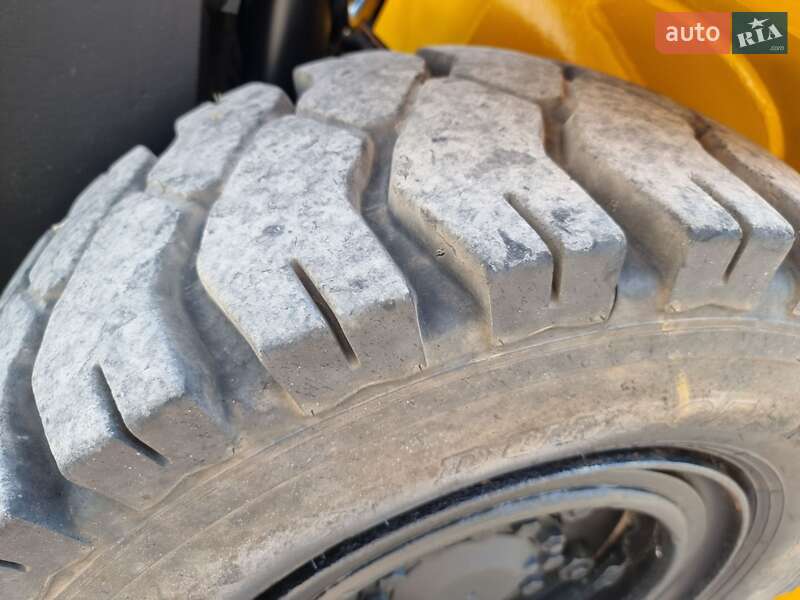 Вилочный погрузчик Komatsu FD 2022 в Виннице