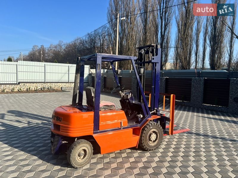 Вилочный погрузчик Komatsu FD 2005 в Полтаве фото 2 Вилочный погрузчик Komatsu FD 2005 в Полтаве