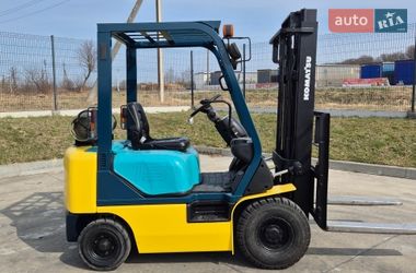 Вилочный погрузчик Komatsu FG 2000 в Пустомытах