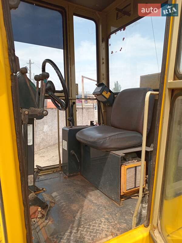 Автогрейдер Komatsu GD 2007 в Кривом Роге