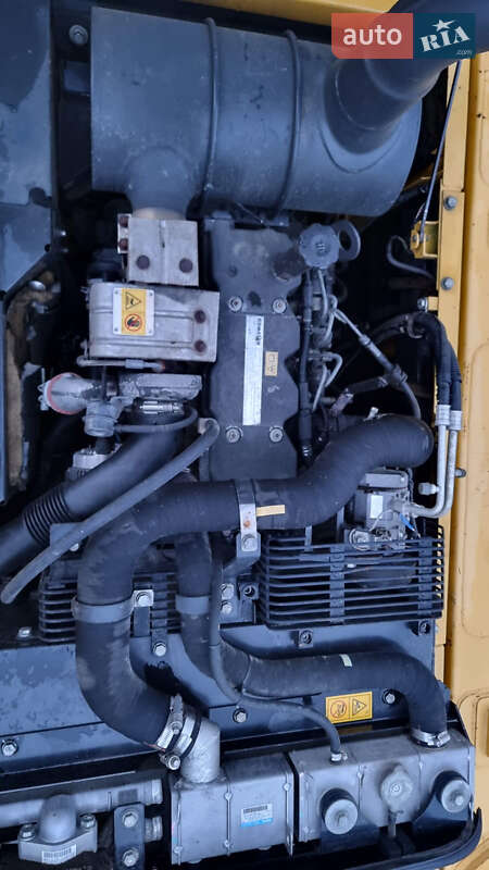 Гусеничный экскаватор Komatsu NLC 2014 в Одессе