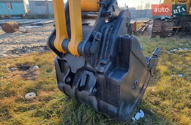 Гусеничный экскаватор Komatsu PC 210 1999 в 