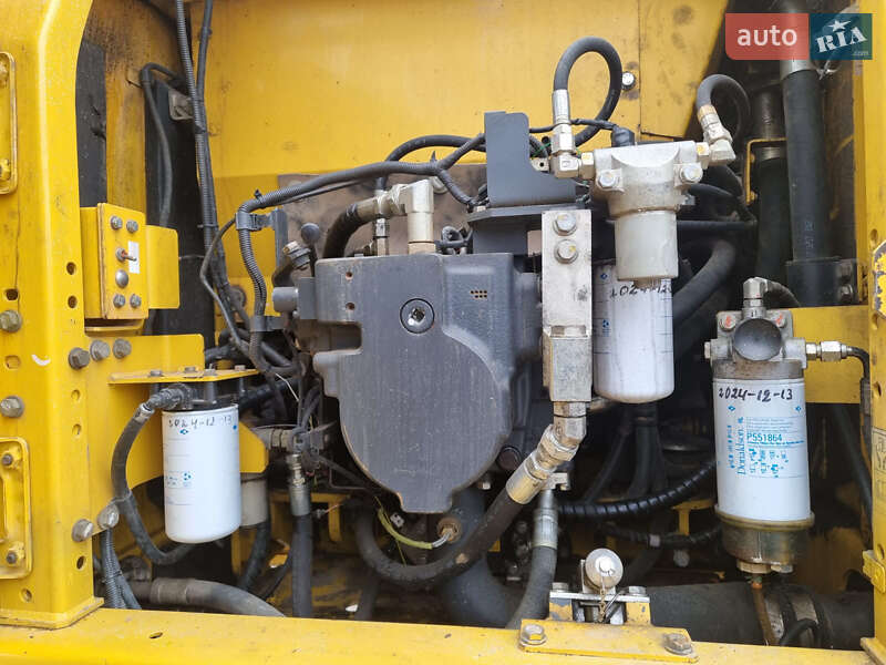 Гусеничный экскаватор Komatsu PC 210 2018 в Одессе