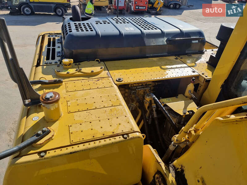 Гусеничный экскаватор Komatsu PC 210 2015 в Одессе