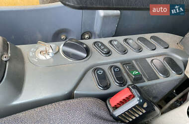 Гусеничный экскаватор Komatsu PC 210 2015 в 