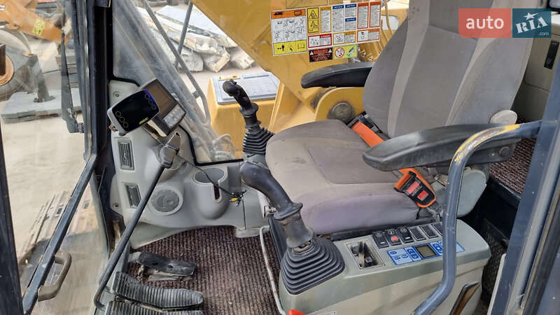 Гусеничный экскаватор Komatsu PC 210 2016 в Одессе