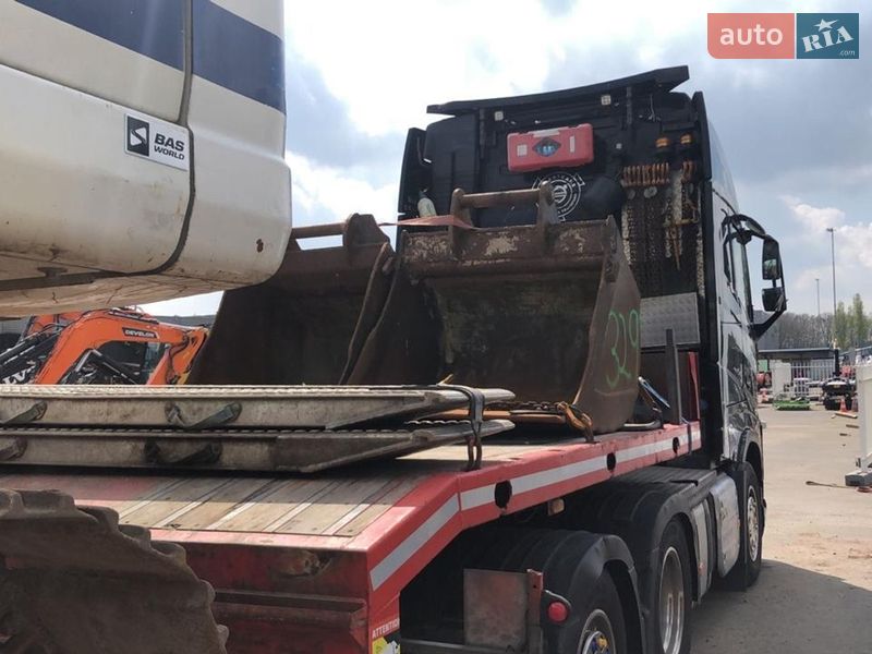 Гусеничный экскаватор Komatsu PC 210 2017 в Киеве