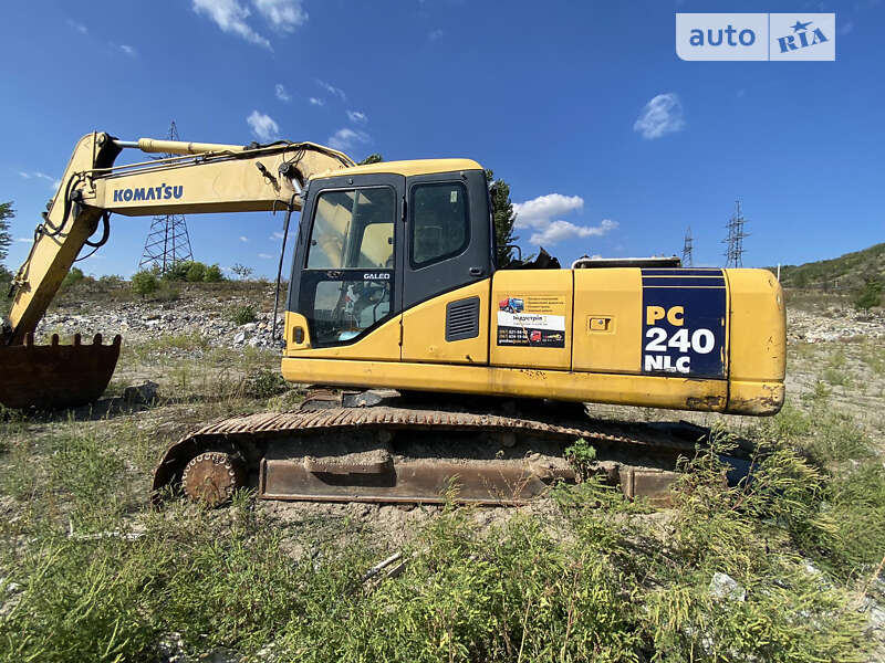 Гусеничный экскаватор Komatsu PC 240NLC-8 2005 в 