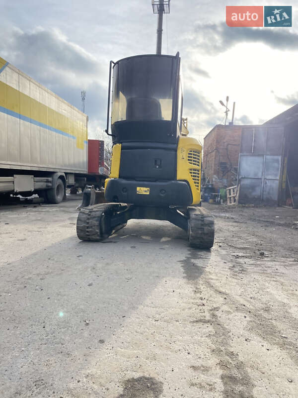 Миниэкскаватор Komatsu PC 35MR 2013 в Хмельницком