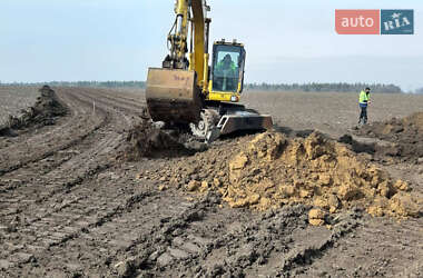 Колесный экскаватор Komatsu PW 2004 в 