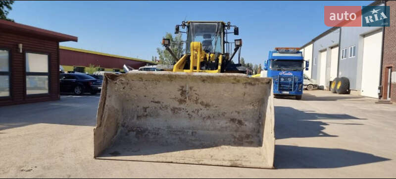 Фронтальні навантажувачі Komatsu WA 470 2010 в Одесі