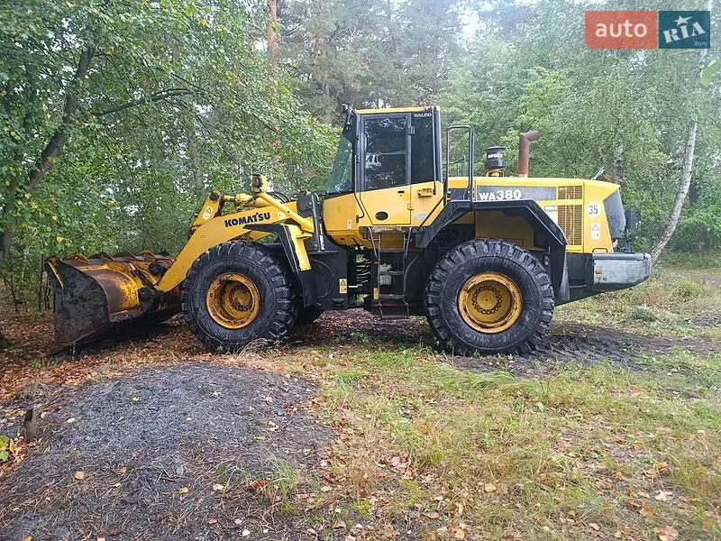 Komatsu WA 2007