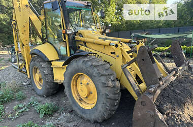 Экскаватор погрузчик Komatsu WB 2001 в Ладыжине