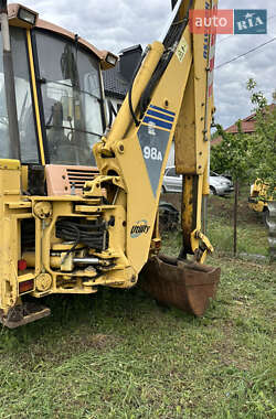 Экскаватор погрузчик Komatsu WB 2005 в 