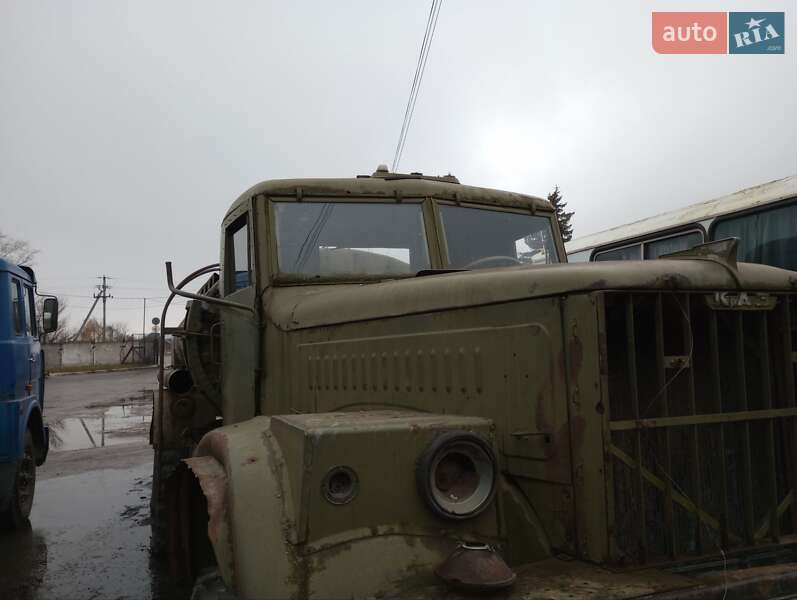 Бензовоз КрАЗ 255 1979 в Варві