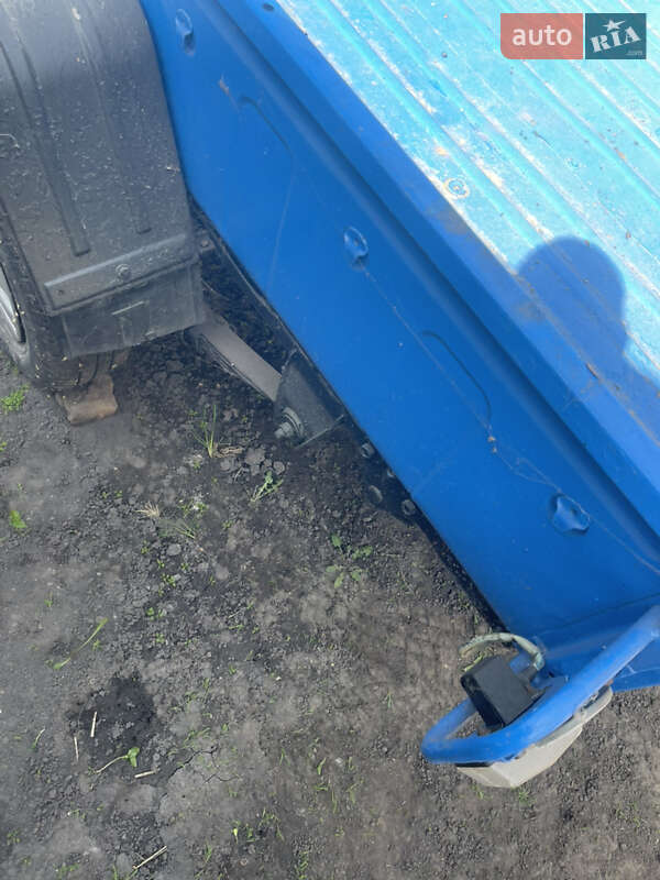 Легковий причіп КрАЗ 8138 2003 в Ромнах