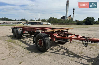 Контейнеровоз Krone ADF 2001 в Умані