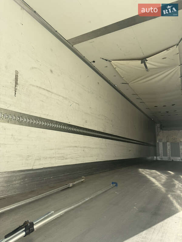 Ізотермічна будка Krone BPW 2012 в Мукачевому