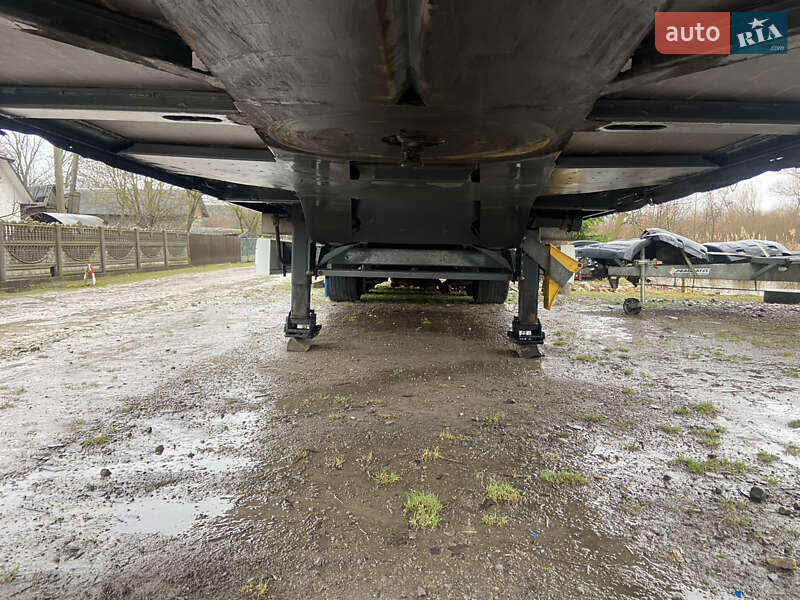 Тентованный борт (штора) - полуприцеп Krone Mega 2012 в Бучаче