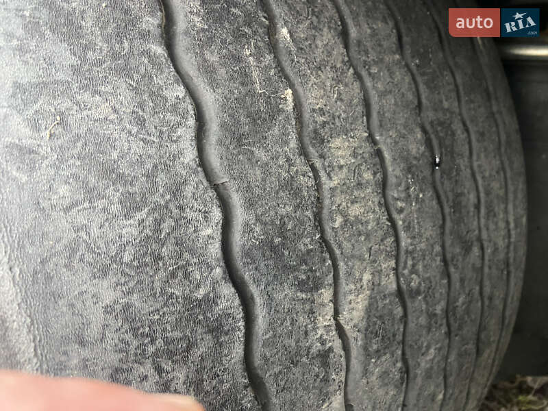 Тентованный борт (штора) - полуприцеп Krone Mega 2012 в Бучаче