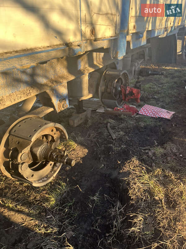 Зерновоз - полуприцеп Krone Profi Liner 1998 в Липовце