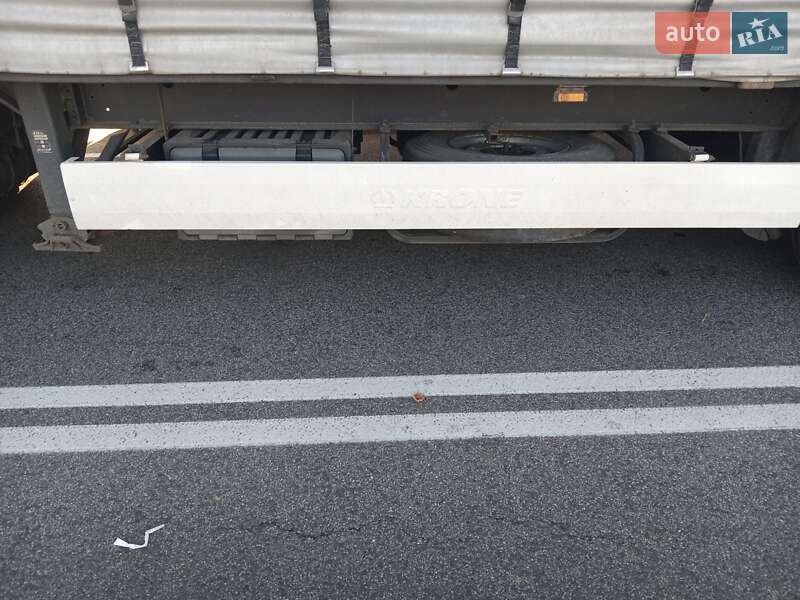 Тентованный борт (штора) - полуприцеп Krone Profi Liner 2009 в Ужгороде