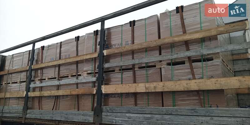 Тентованный борт (штора) - полуприцеп Krone Profi Liner 2009 в Ужгороде