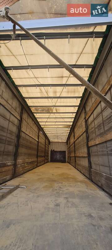 Тентованный борт (штора) - полуприцеп Krone SAF 2011 в Новом Буге