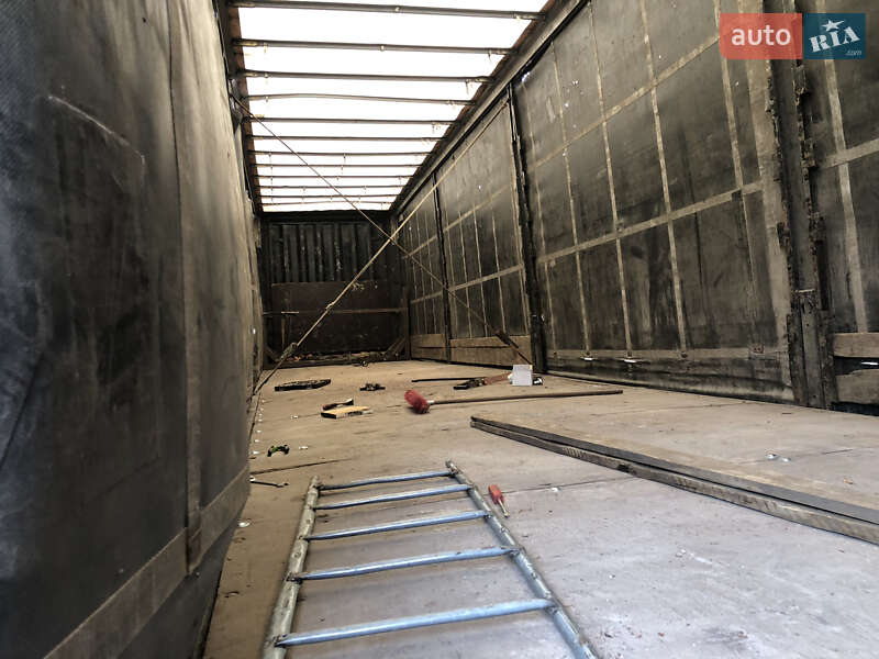 Тентованный борт (штора) - полуприцеп Krone SAF 2008 в Рокитном фото Тентованный борт (штора) - полуприцеп Krone SAF 2008 в Рокитном