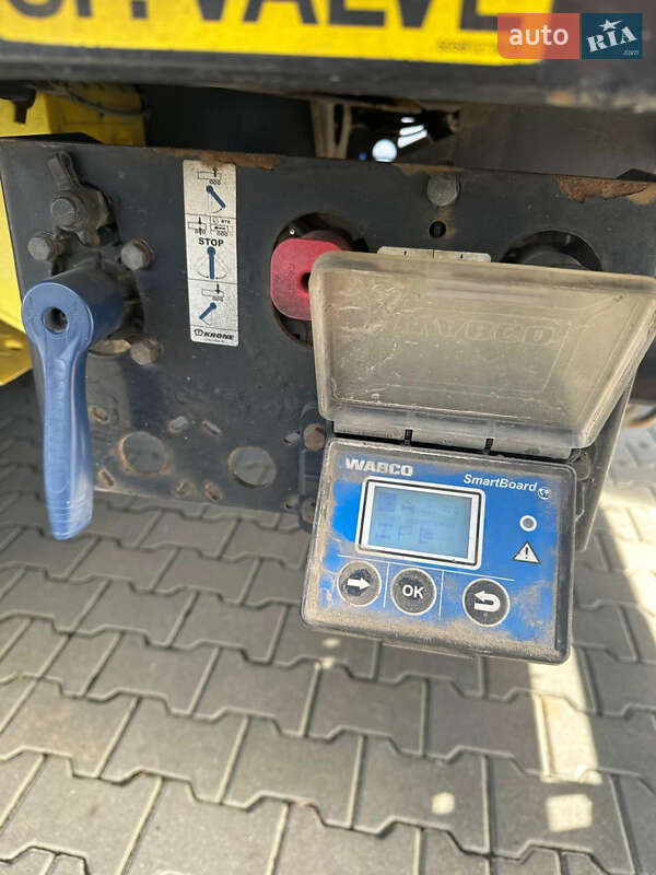 Тентований борт (штора) - напівпричіп Krone SAF 2015 в Коломиї