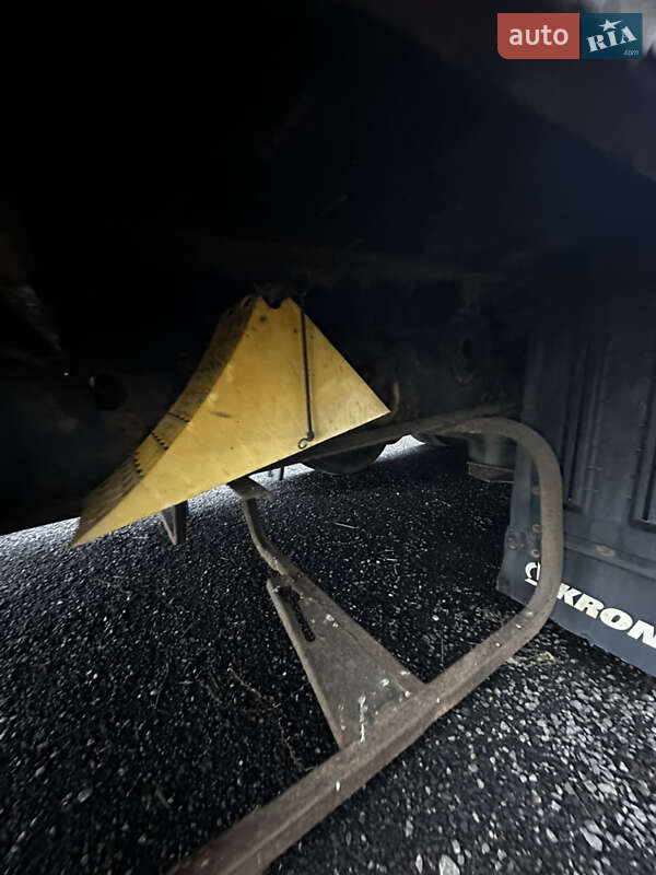 Тентований борт (штора) - напівпричіп Krone SAF 2014 в Умані