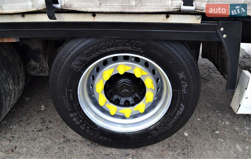 Тентований борт (штора) - напівпричіп Krone SD 27 2010 в Львові