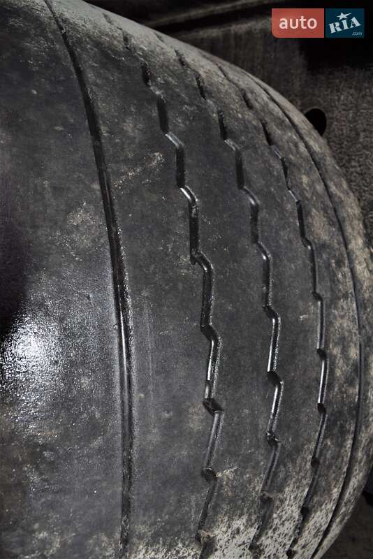 Тентований борт (штора) - напівпричіп Krone SD 27 2010 в Львові