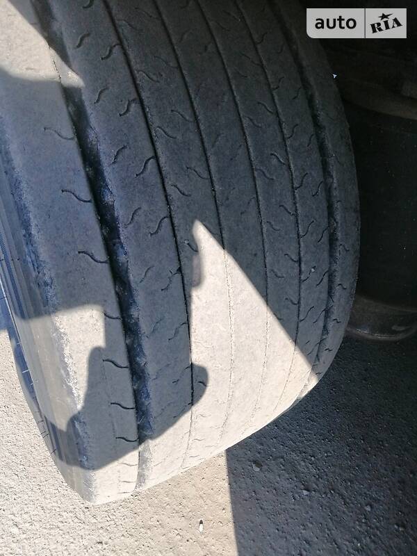 Бортовой полуприцеп Krone SD 2008 в Ратным