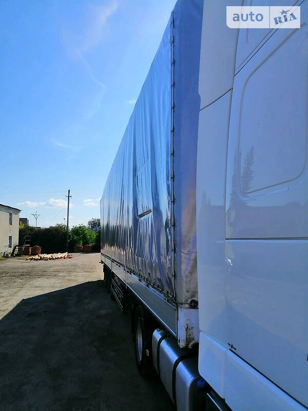 Бортовой полуприцеп Krone SD 2008 в Ратным