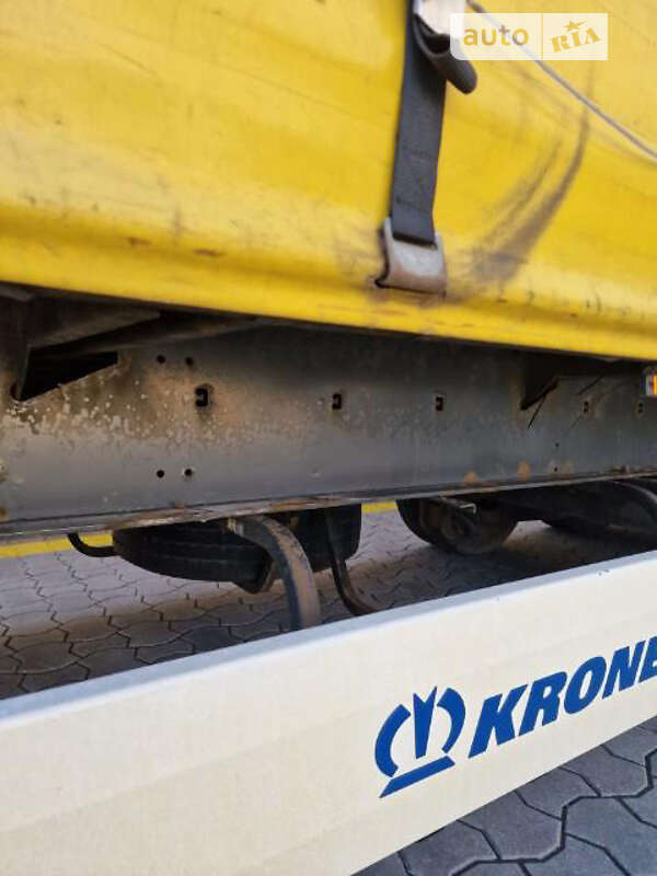 Тентованный борт (штора) - полуприцеп Krone SD 2012 в Хусте фото 3 Тентованный борт (штора) - полуприцеп Krone SD 2012 в Хусте