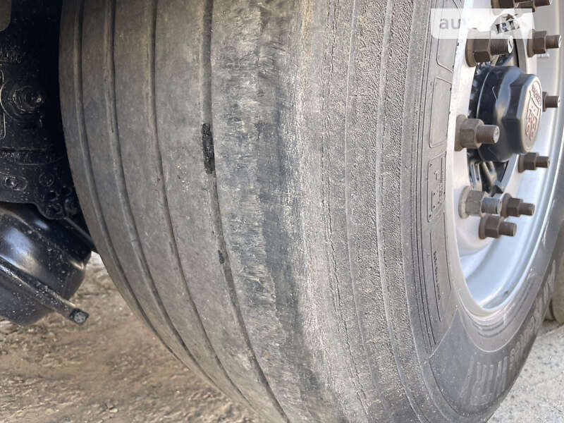 Тентованный борт (штора) - полуприцеп Krone SD 2013 в Львове