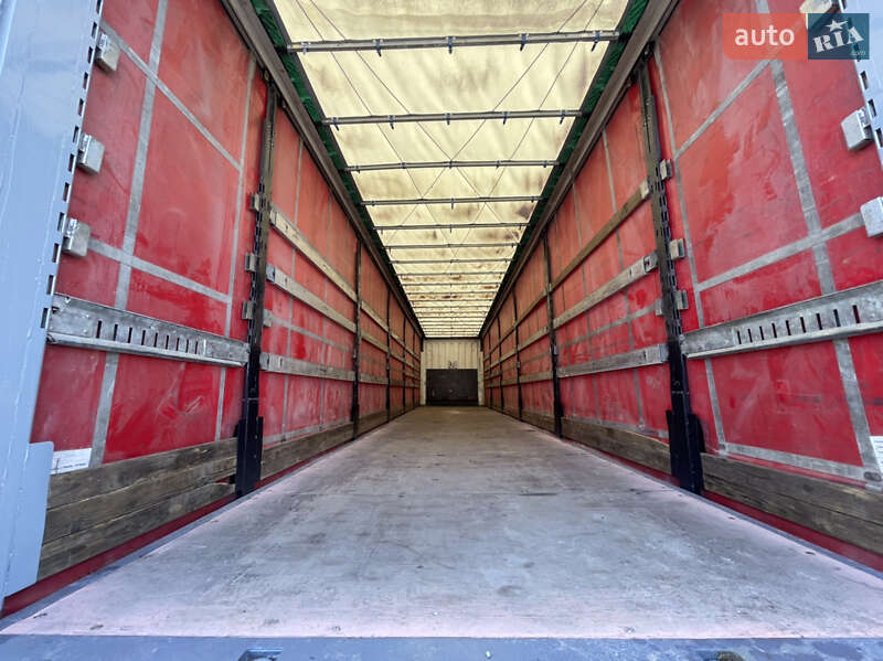 Тентований борт (штора) - напівпричіп Krone SD 2011 в Львові