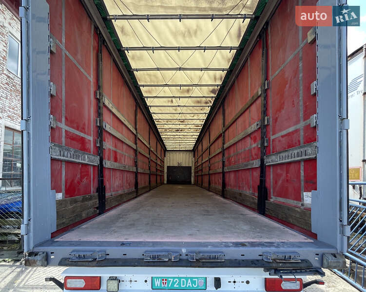 Тентований борт (штора) - напівпричіп Krone SD 2011 в Львові