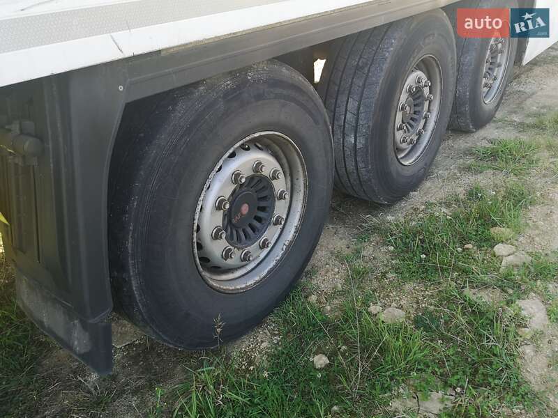 Рефрижератор полуприцеп Krone SD 2012 в Львове