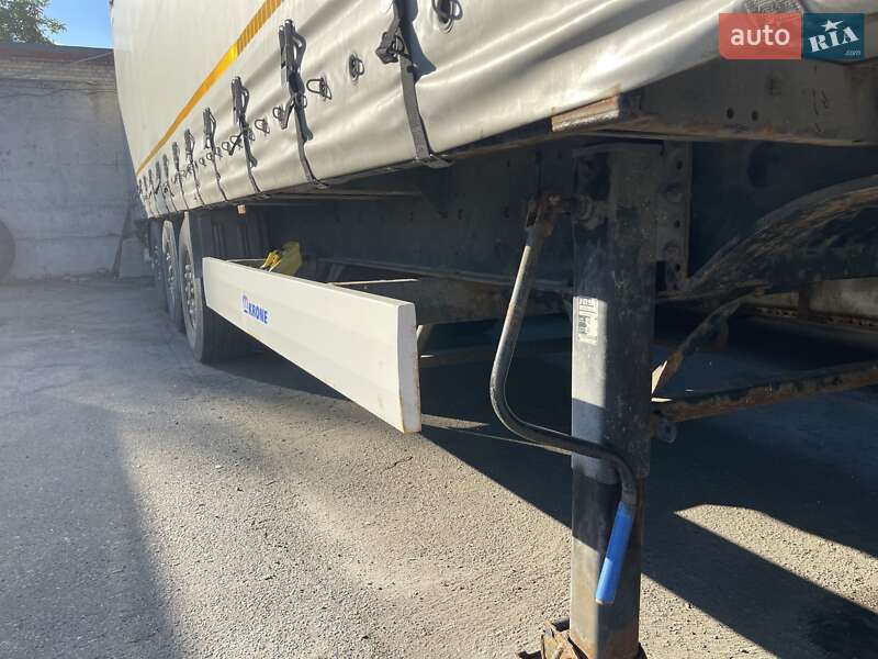 Тентованный борт (штора) - полуприцеп Krone SD 2011 в Киеве