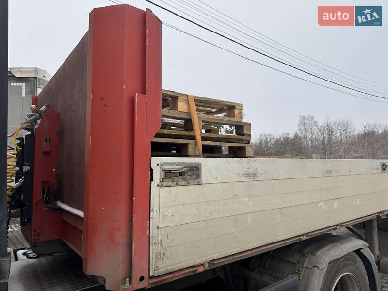 Бортовой полуприцеп Krone SD 2003 в Ивано-Франковске