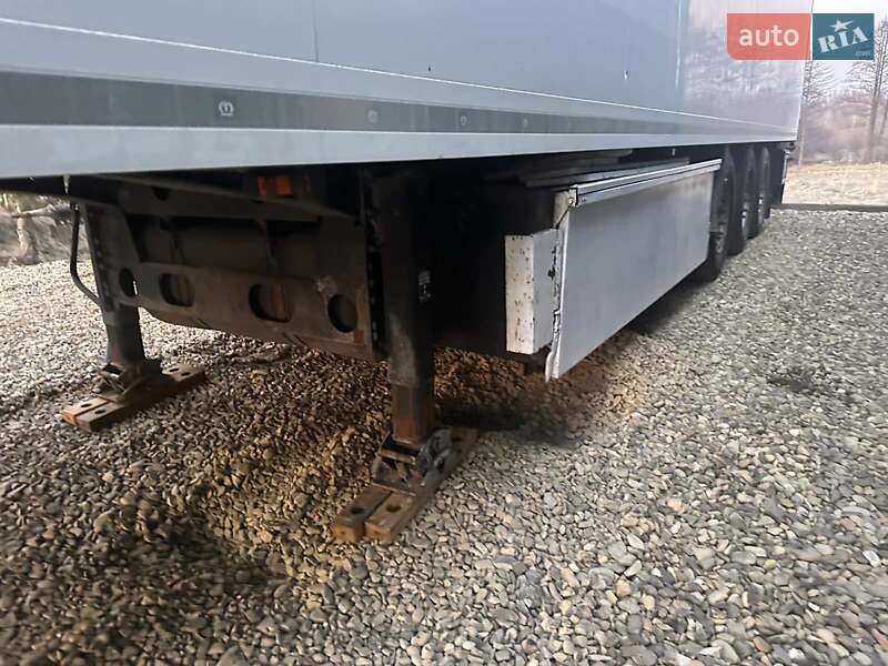 Рефрижератор полуприцеп Krone SD 2014 в Черновцах