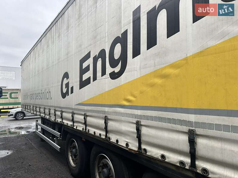 Тентований борт (штора) - напівпричіп Krone SD 2015 в Мукачевому