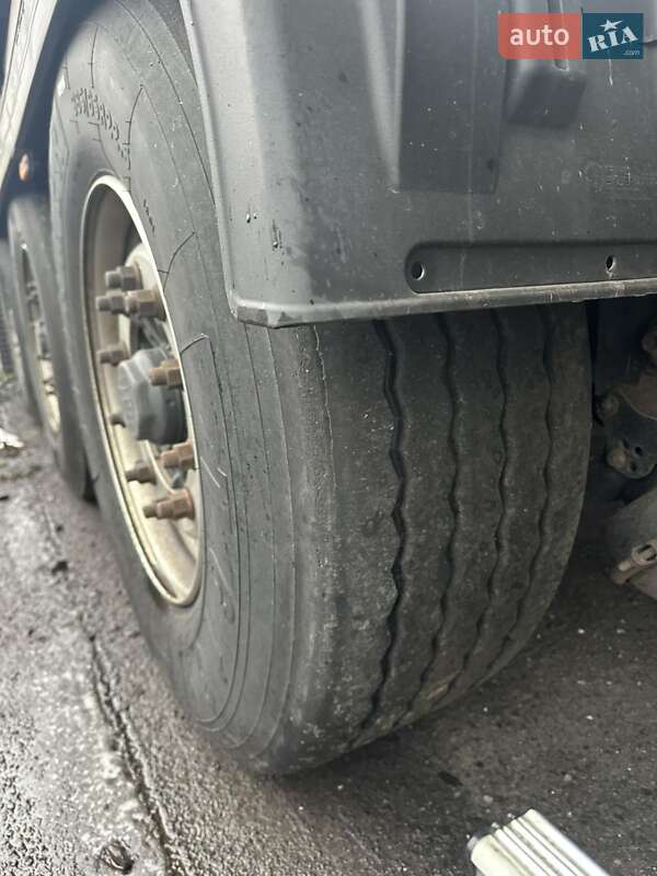 Тентований борт (штора) - напівпричіп Krone SD 2015 в Мукачевому