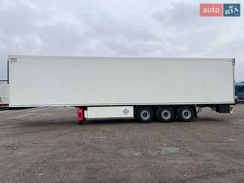 Рефрижератор полуприцеп Krone SD 2016 в Черновцах