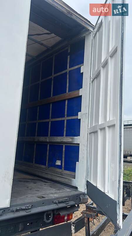 Тентованный борт (штора) - полуприцеп Krone SD 2006 в Ивано-Франковске фото 2 Тентованный борт (штора) - полуприцеп Krone SD 2006 в Ивано-Франковске