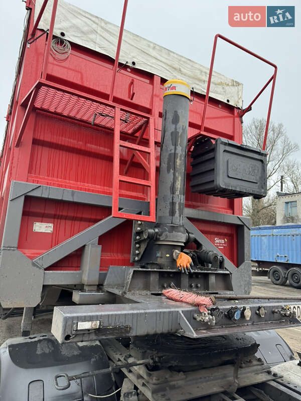 Контейнеровоз полуприцеп Krone SD 2013 в Светловодске