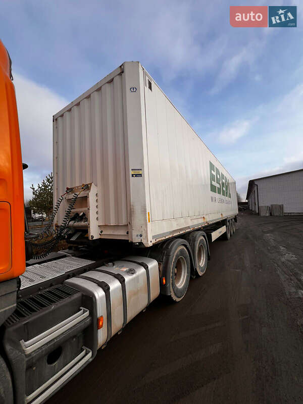 Фургон полуприцеп Krone SD 2017 в Луцке